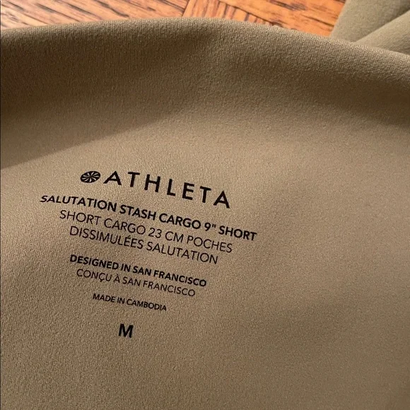 Athleta salutation stash cargo 9 inch Bike Shorts M - Picture 5 of 6